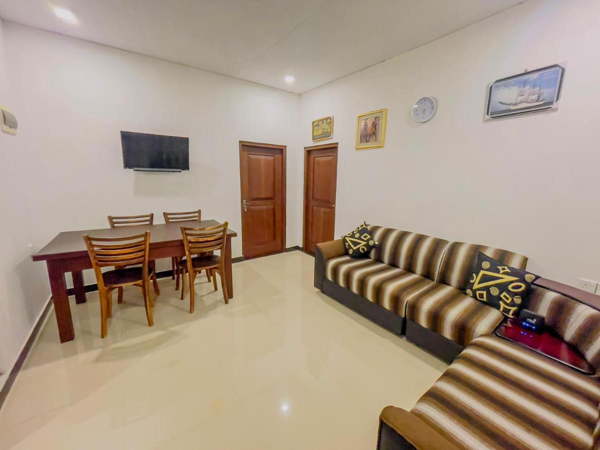 Shiny Villa أونا واتونا المظهر الخارجي الصورة
