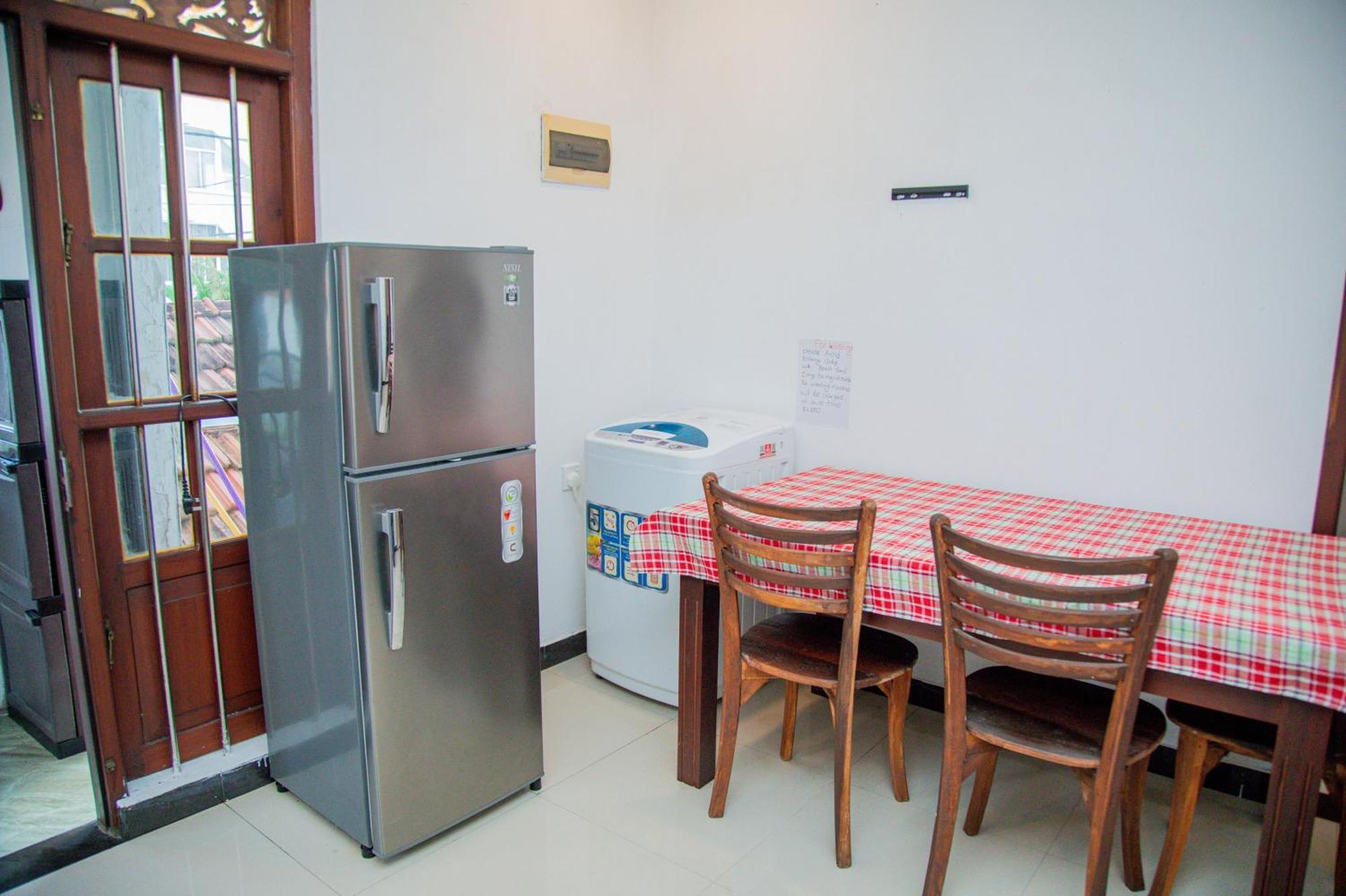 Shiny Villa أونا واتونا المظهر الخارجي الصورة